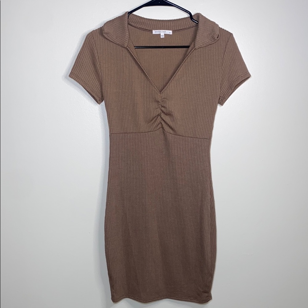 Antistar Elegant Brown Ribbed Mini Dress